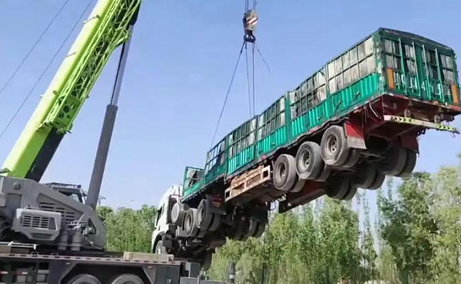 大关道路脱困救援案例